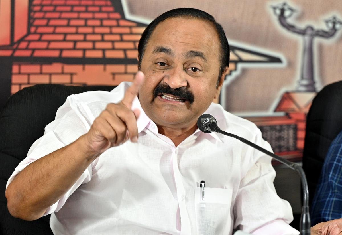 ജനങ്ങളെ മറന്ന, മുതലാളിത്ത സര്‍ക്കാരാണ്,അതിനാണ് ജനം പ്രതിഫലം നല്‍കിയത് :വി ഡി സതീശൻ