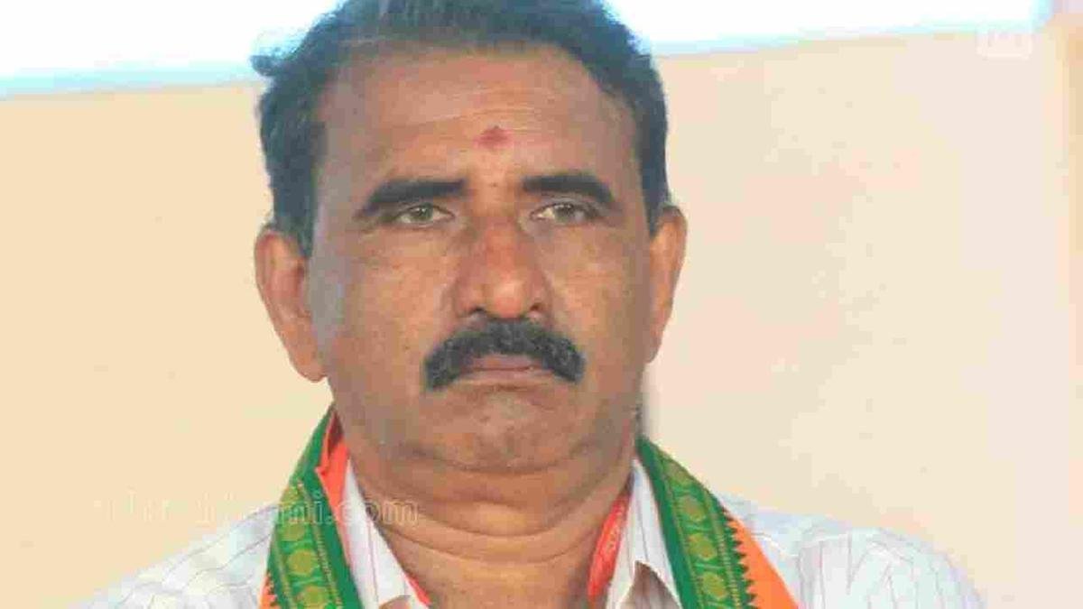 ‘ഇത് ശാഖയിലേക്കല്ല, നിയമസഭയിലേക്കുളള തിരഞ്ഞെടുപ്പാണ്’, ബിജെപി സ്ഥാനാര്‍ത്ഥി ബി ഗോപാലകൃഷ്ണൻ എയറില്‍