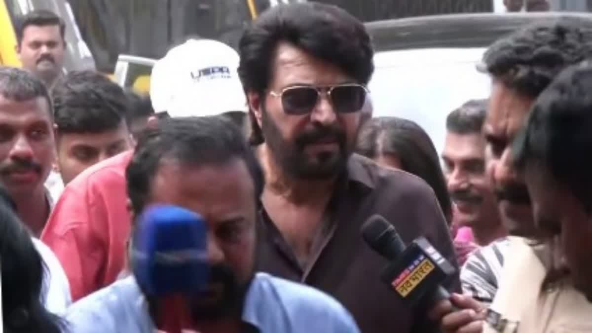 എല്ലാവരും വോട്ട് ചെയ്യണം, അഞ്ച് വര്‍ഷത്തിലൊരിക്കല്‍ കിട്ടുന്ന അവസരമല്ലേ’: മമ്മൂട്ടി